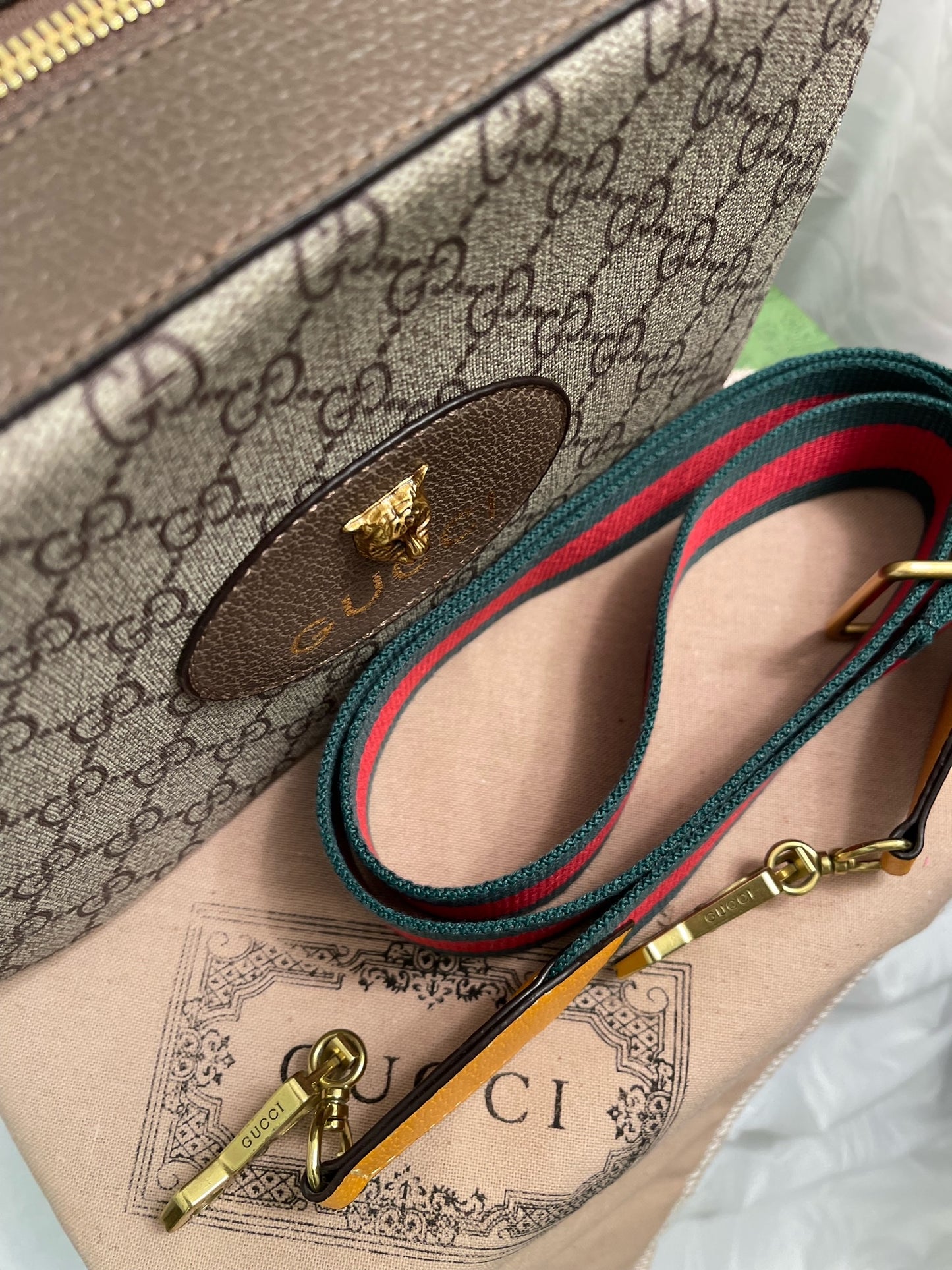 Fashion Neo Vintage GG Supreme Messenger Bag