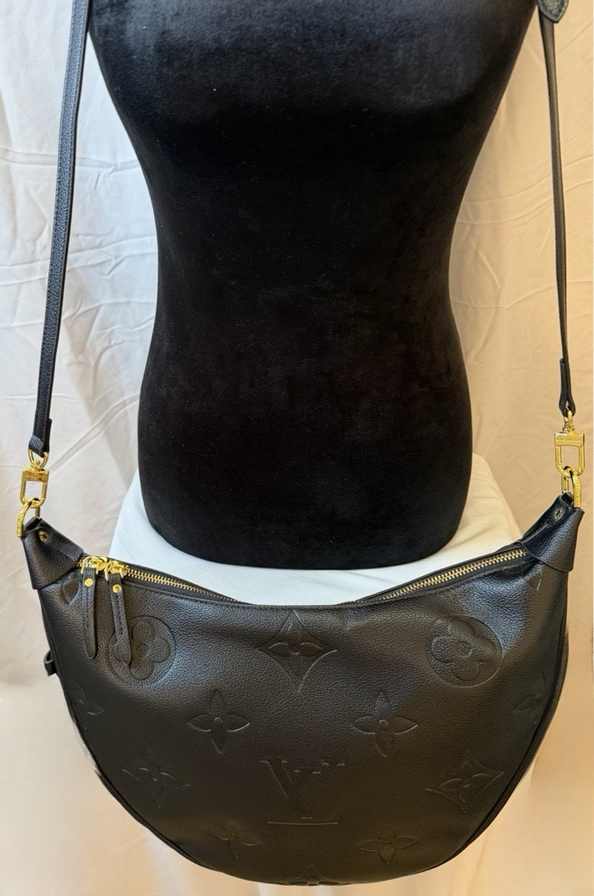 Fashion LV Purse with matching pouch