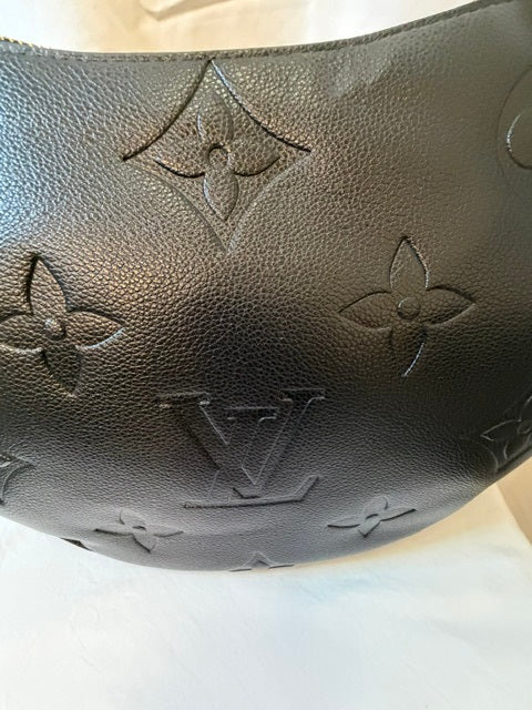 Fashion LV Purse with matching pouch